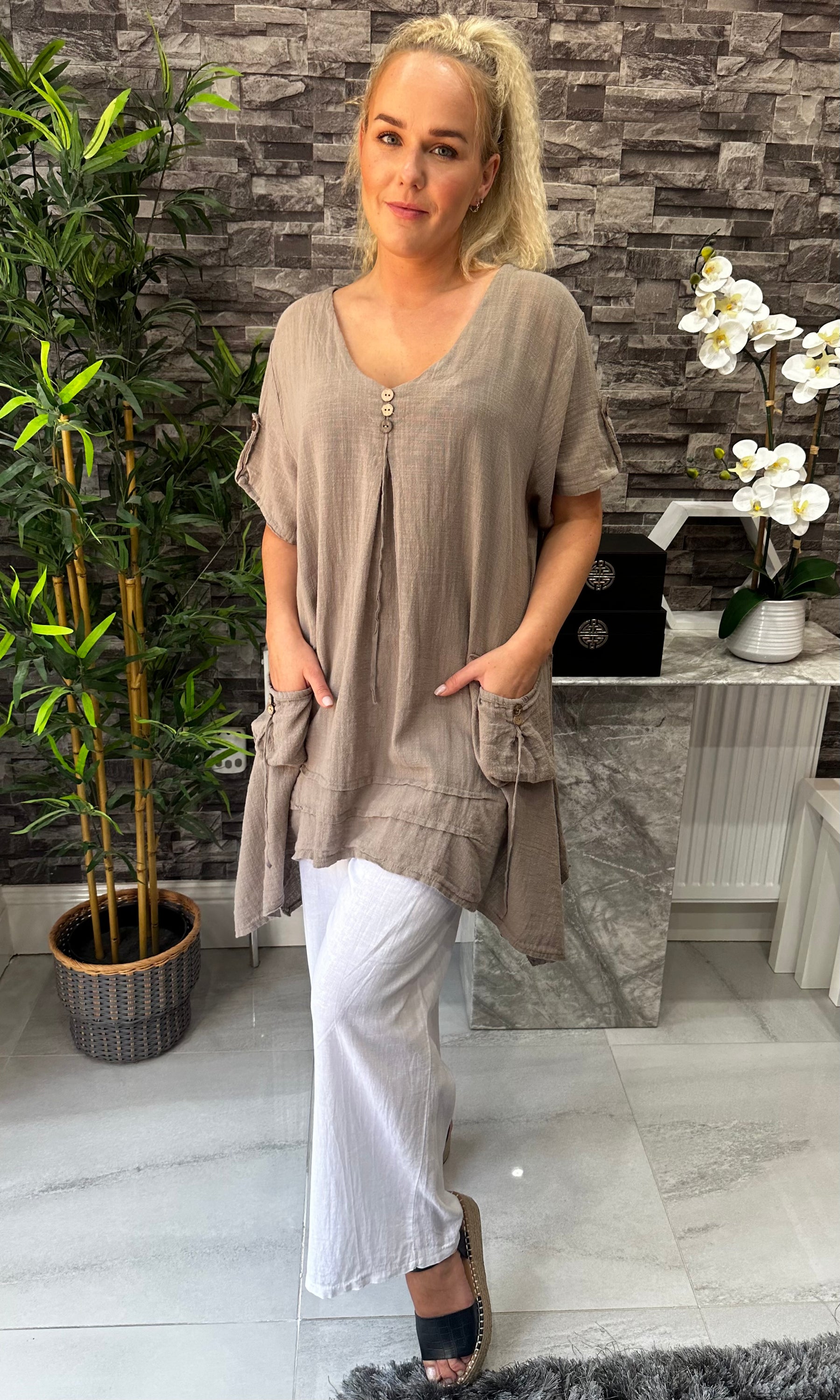 Made In Italy Tivoli Linen Pocket Tunic Top - Mocha