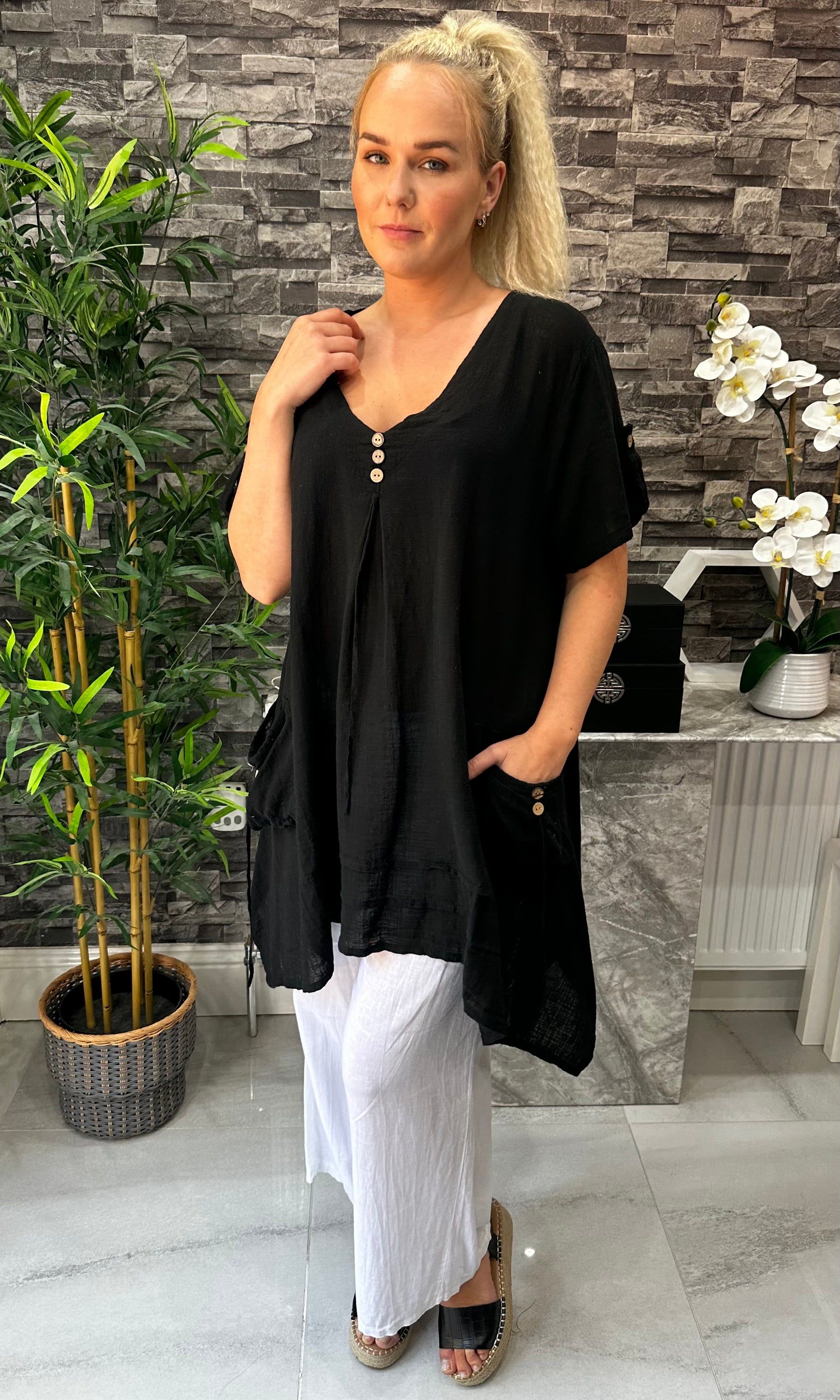 Made In Italy Tivoli Linen Pocket Tunic Top - Black