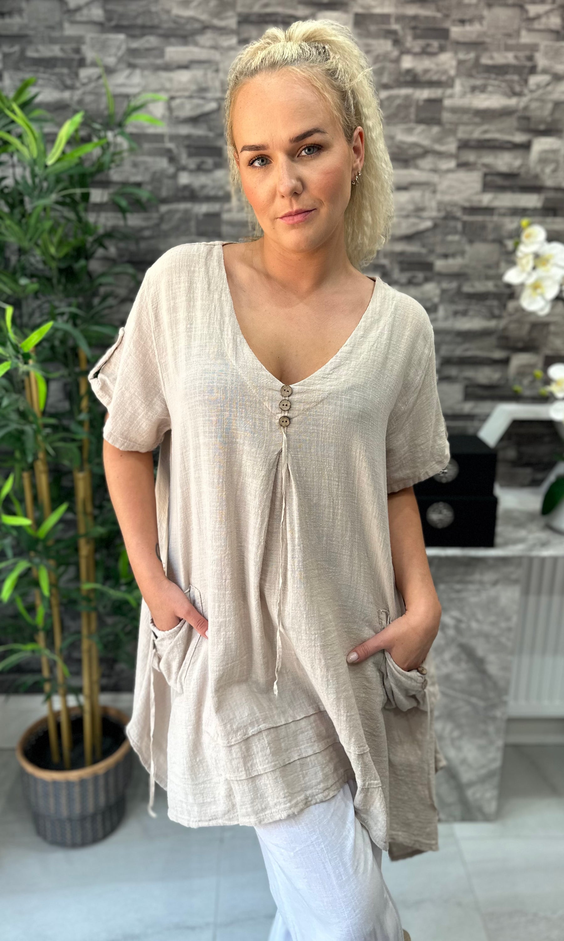 Made In Italy Tivoli Linen Pocket Tunic Top - Beige