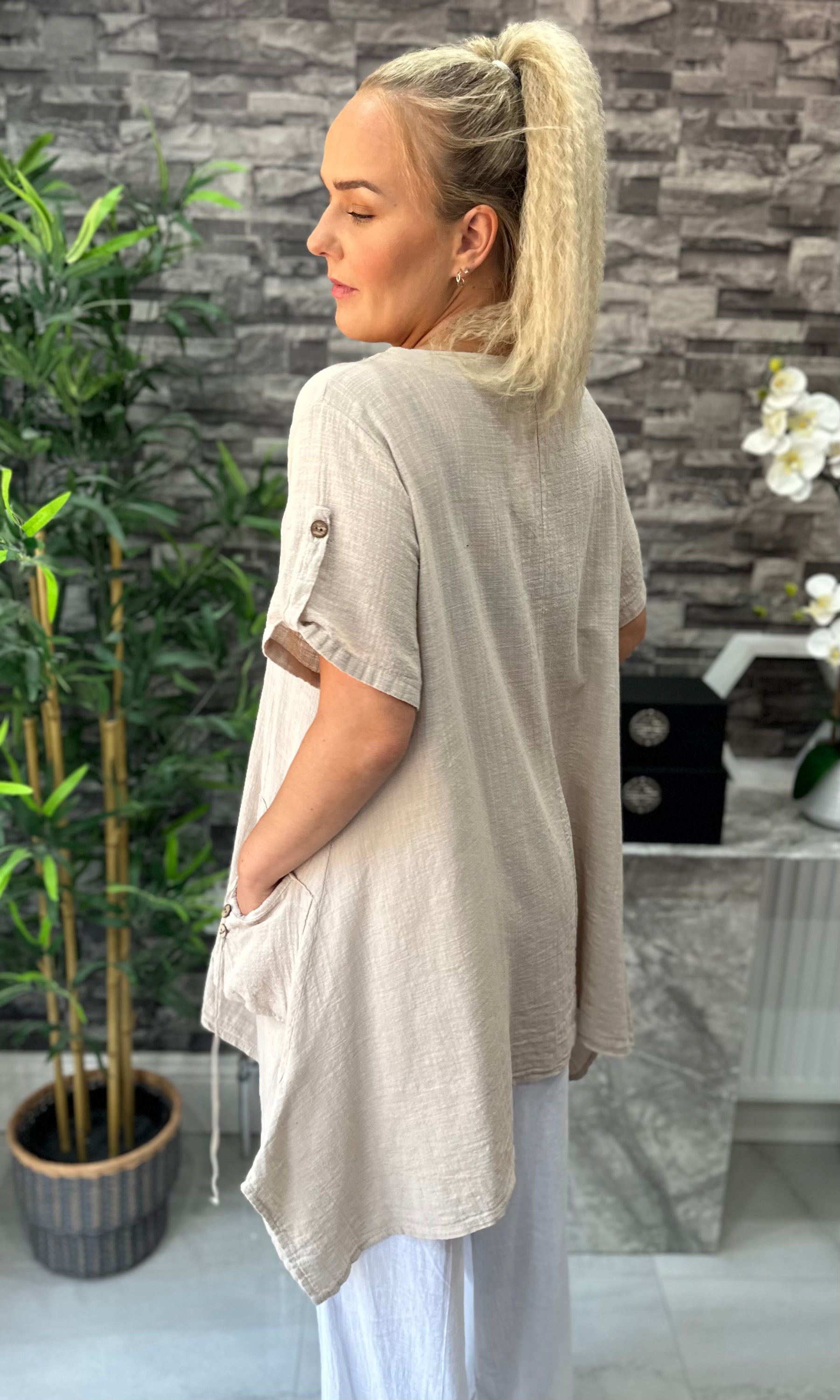 Made In Italy Tivoli Linen Pocket Tunic Top - Beige
