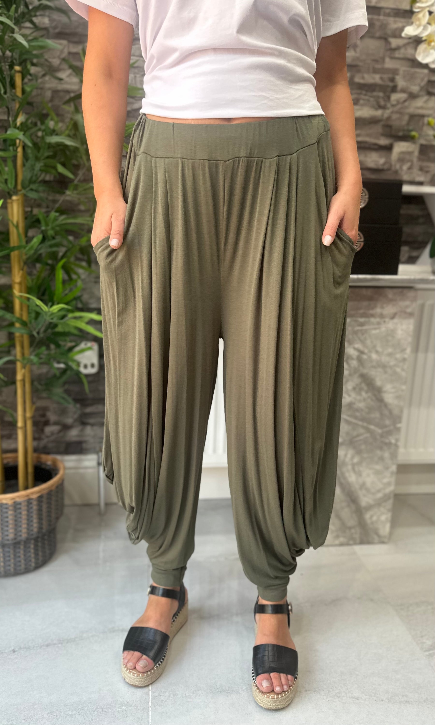 Made In Italy Kiera Harem Pants - Khaki Green