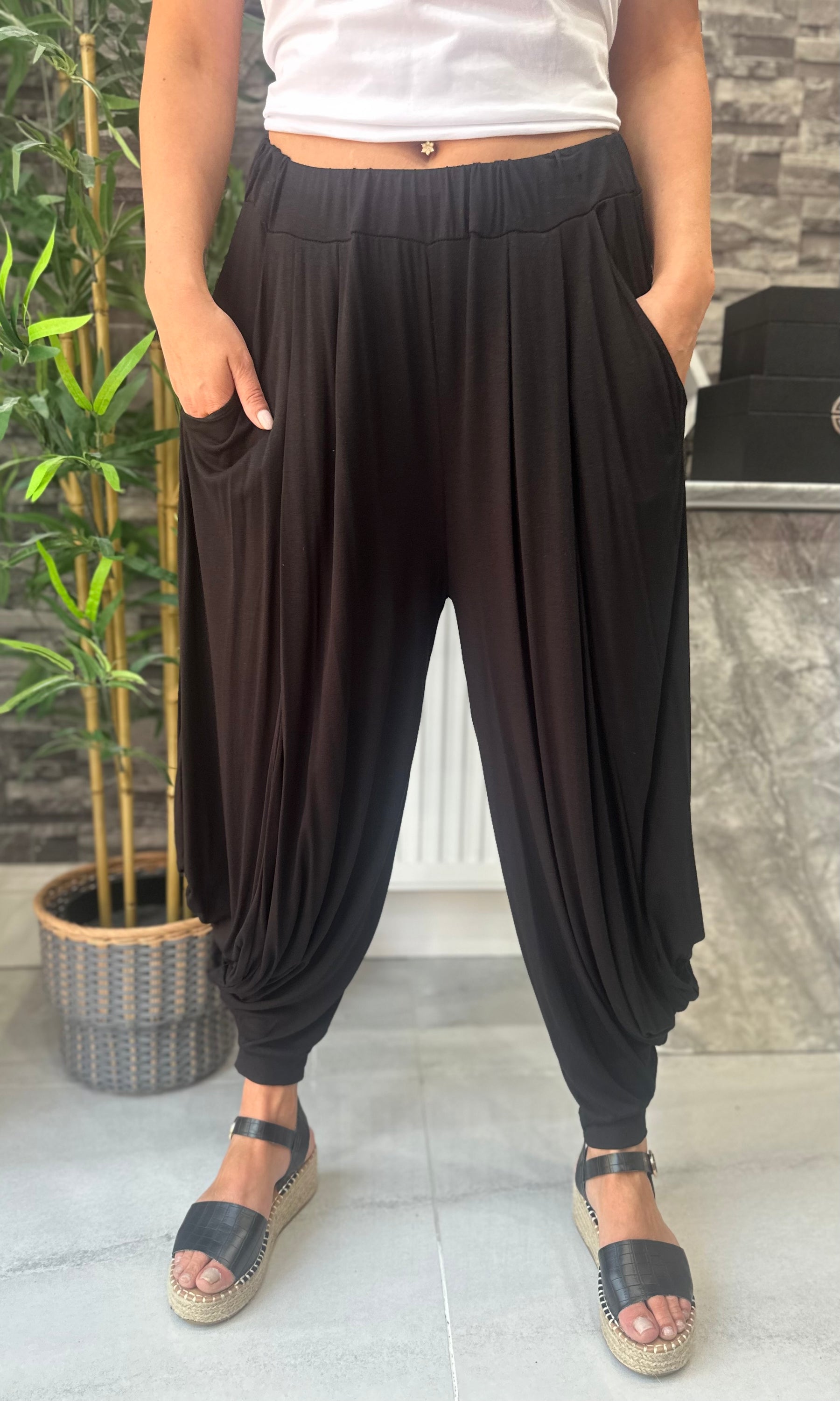 Made In Italy Kiera Harem Pants - Black