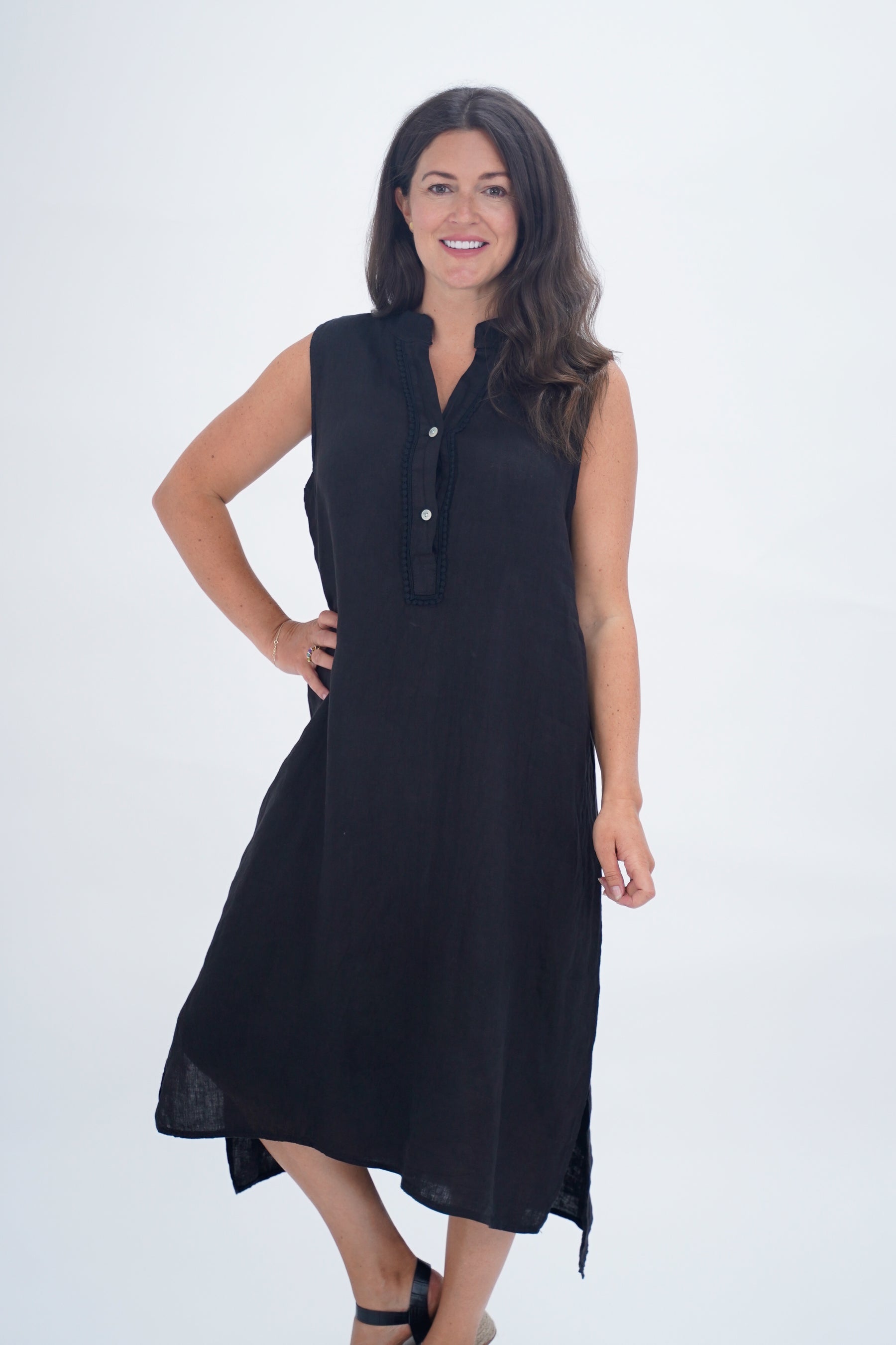 Made In Italy Esme Embroidered Linen Dress - Black