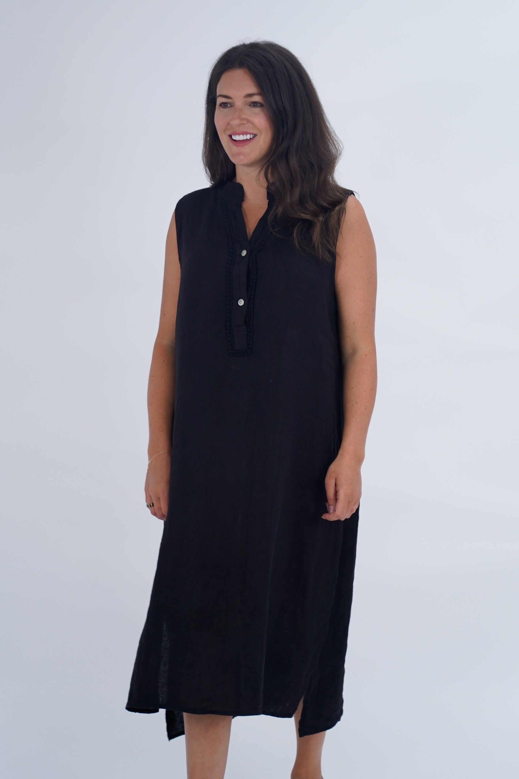 Made In Italy Esme Embroidered Linen Dress