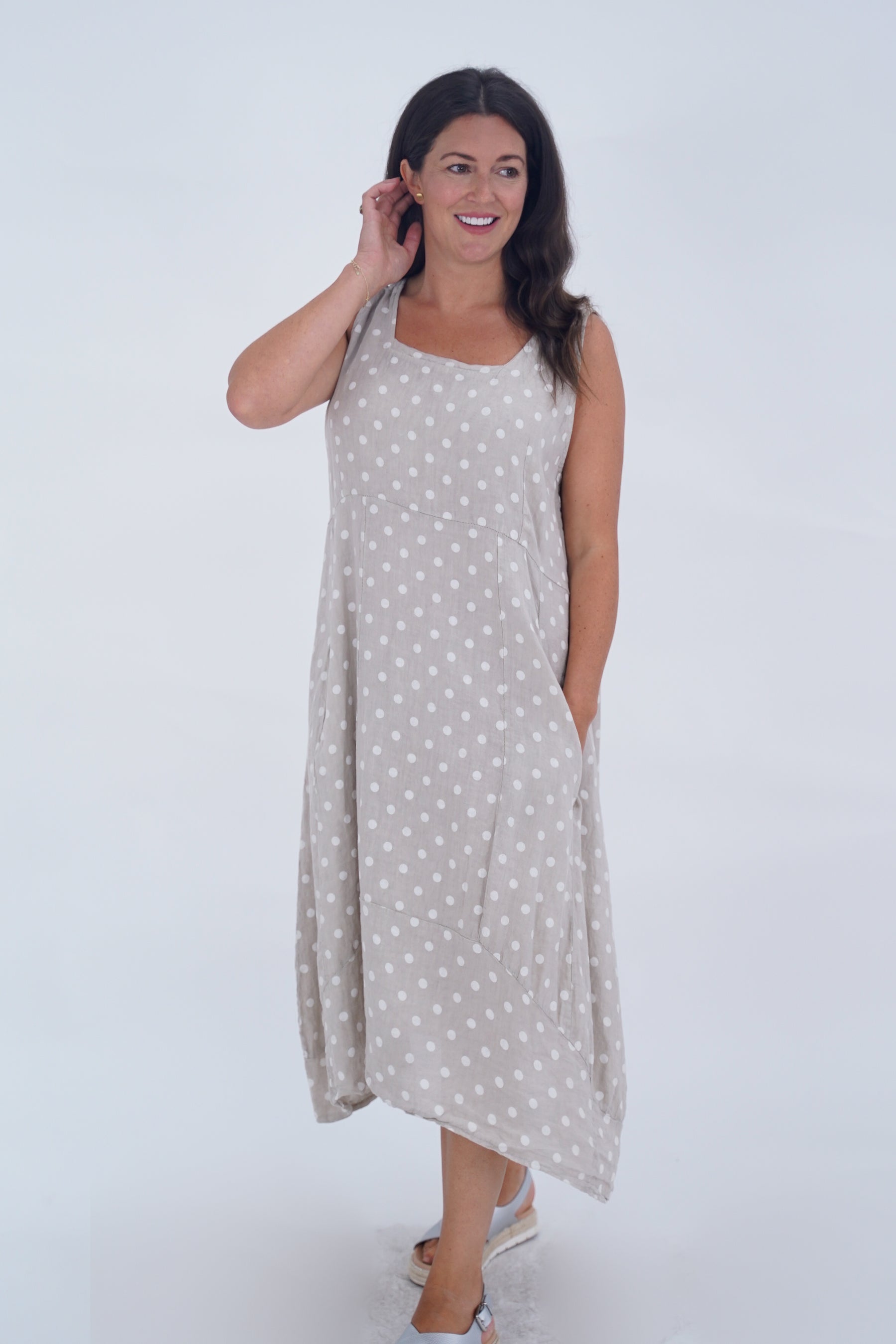 Made In Italy Lazio Polka Dot Linen Dress - Beige