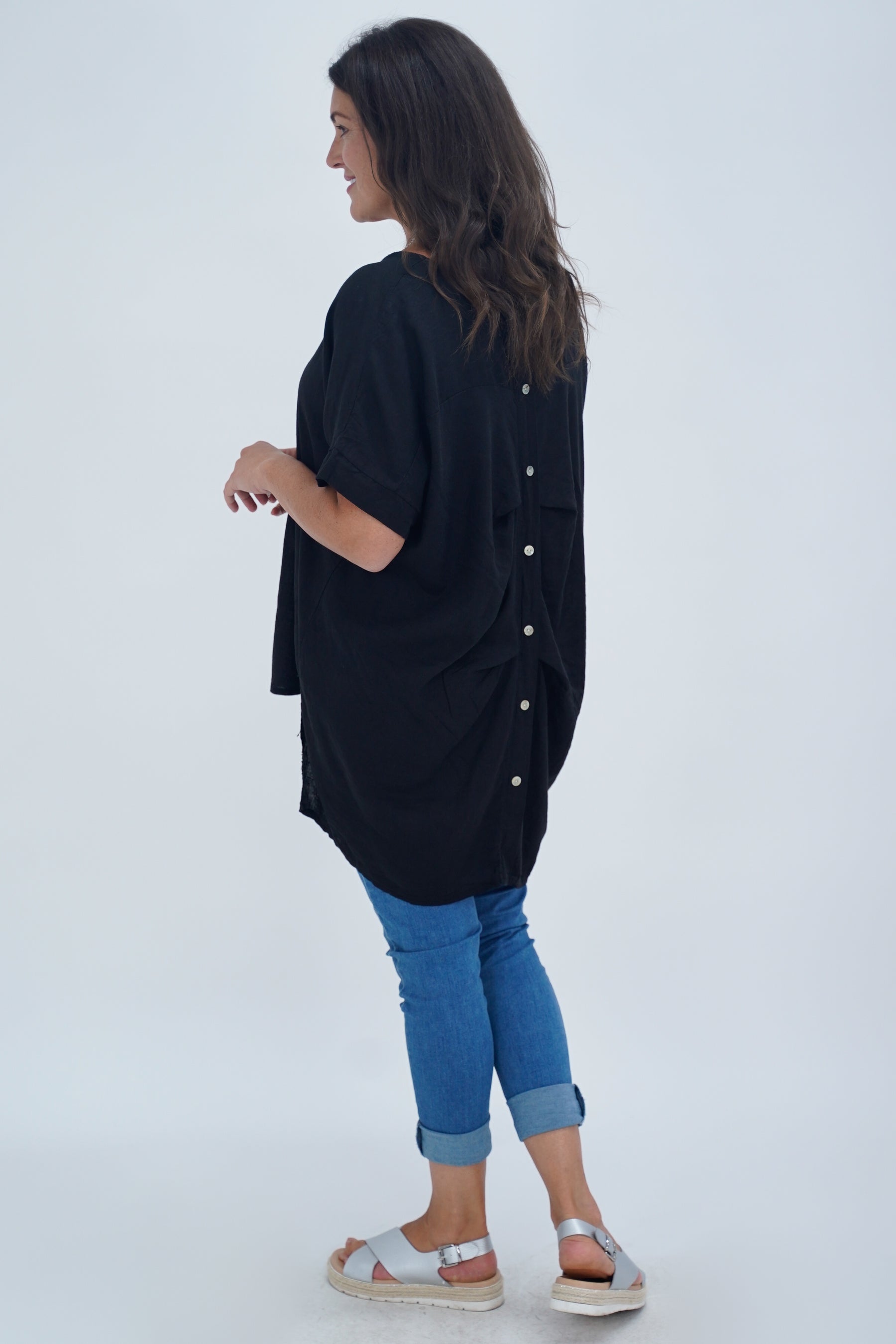 Made In Italy Ruby Button Back Linen Tunic Top